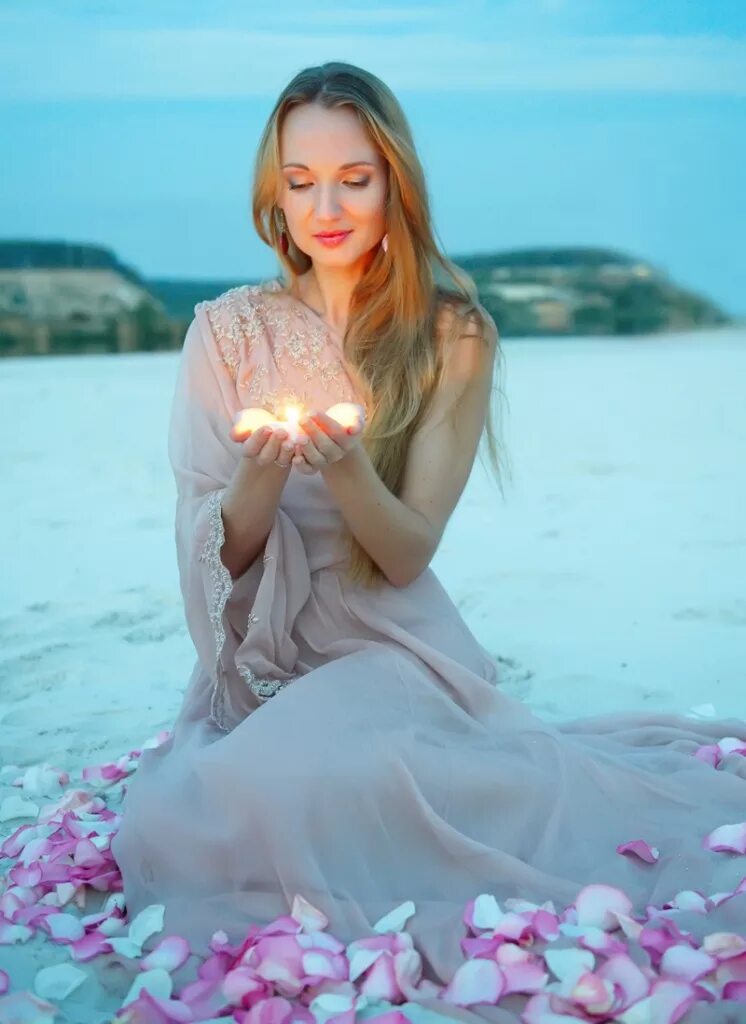 Тренинг женственности. Женственность. Нежная женственность. Фотосессия женственность. Женщина женственность.