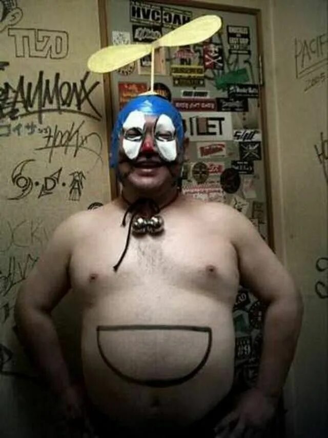 идиоты. смешные придурки. наоми гроссман американская история. дебильные цветы. придурки в социальных сетях.