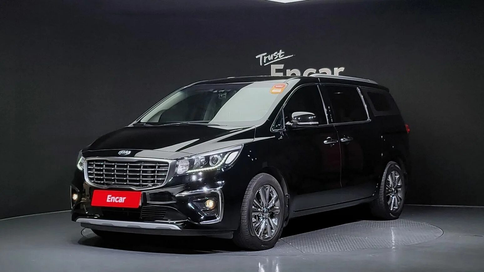 Киа карнивал 2020 года. Kia Carnival 2020. Kia Carnival 11 Seater. Киа Карнивал 2019 года. 11 Seater Prestige Carnival.