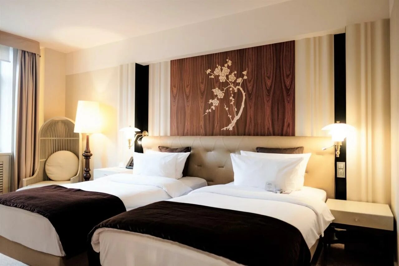 Crown by renaissance development. Crowne plaza санкт-петербург. crowne plaza санкт-петербург лиговский. crown hotel by renaissance development лиговский просп 61 санкт-петербург. альфа плаза гостиница.