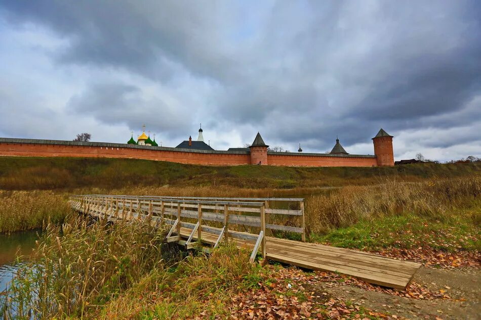 автору суздаль