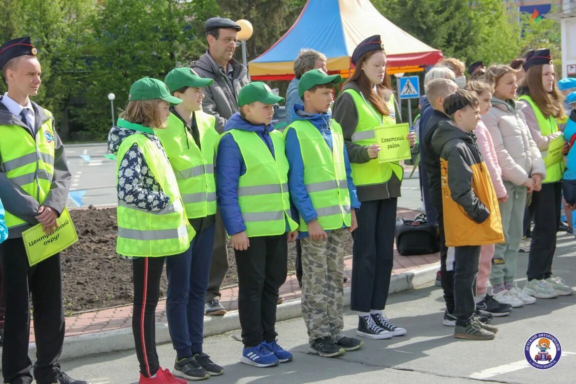 Автогородок безопасное колесо. Станция автогородок в конкурсе безопасное колесо. Автогородок в Нижнекамске ЮИД. СССР детский автогородок ЮИД.