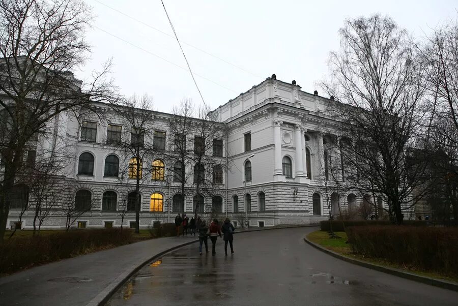 Петербургский университет им петра великого. Петербургский университет им петра великого. Институт петра великого санкт-петербург. Санктпетербурскийполитихническийуниверситетименипетравеликого. Вуз: спбгпу петра великого (политех).