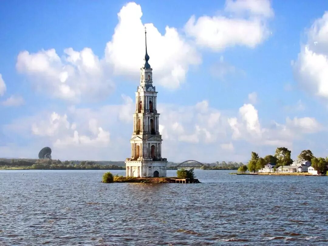 Калязин. Калязинская колокольня калязин. Калязин км от москвы. Москва калязин. Калязин центр города.