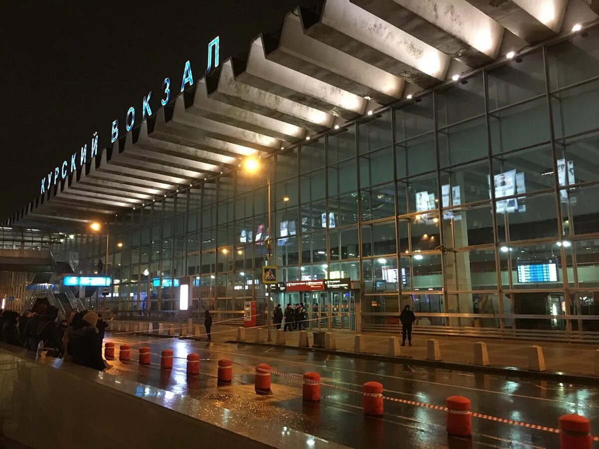 Курская вокзал москва. Москва курская курский вокзал. Курский вокзал москва. Курский жд вокзал. Москва курская курский вокзал.