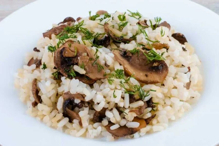 Рис с грибами рецепт постный. Рис с шампиньонами. Рис с овощами и грибами. Жареный рис с грибами. HBC C UHB,FVB.