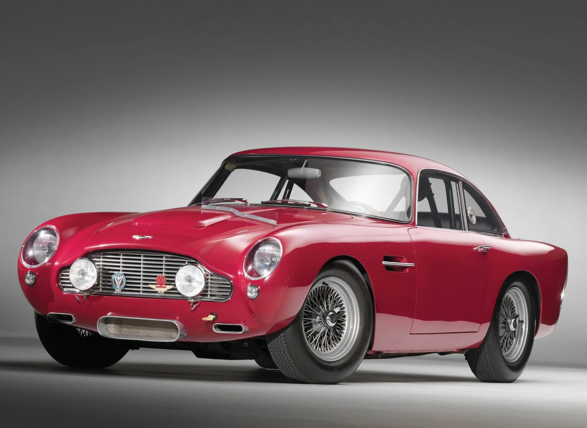 Автомобиль первоначально. Aston Martin db4 gt. Aston Martin db4 gt Lightweight. Ретро автомобили Aston Martin db4 gt. Aston Martin db4 Coupe 1958 Red.