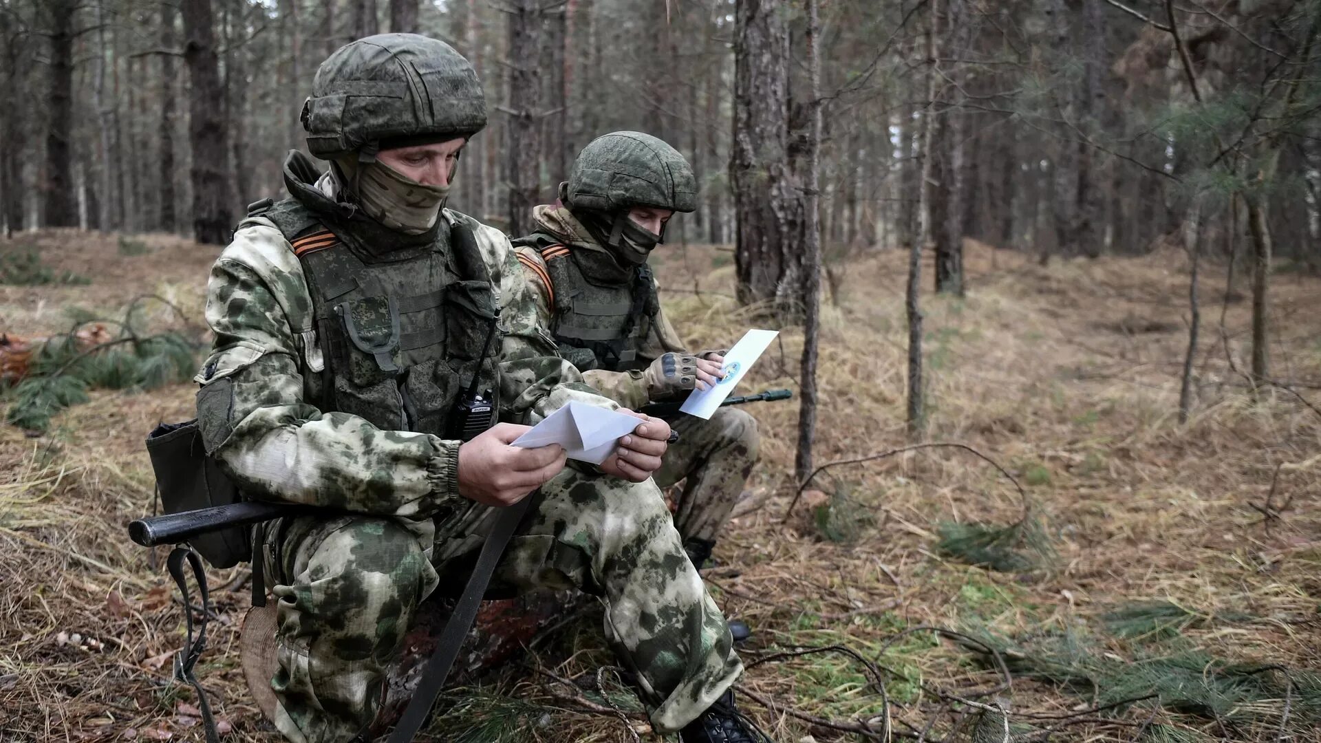 Вс рф в зоне сво. Солдаты России. Российский солдат. Солдаты на передовой. Военнослужащий.