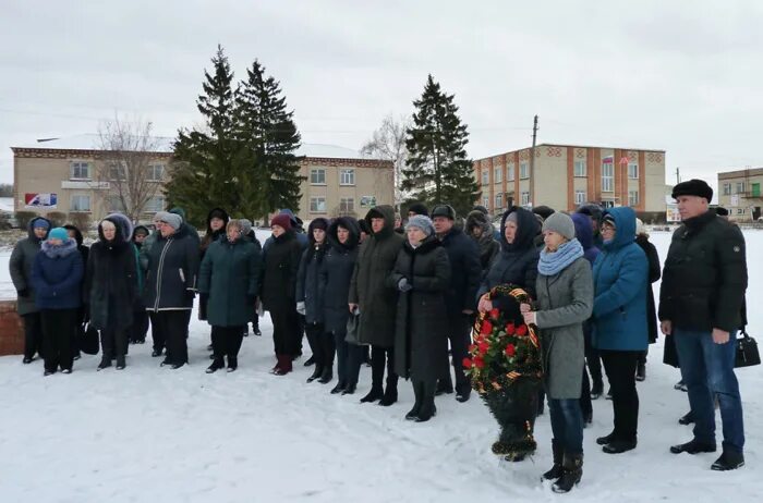 Погода русский камешкир пензенская область на 10. Село русский Камешкир. Подслушивание в Камешкире. Глава администрации село Безымянное.