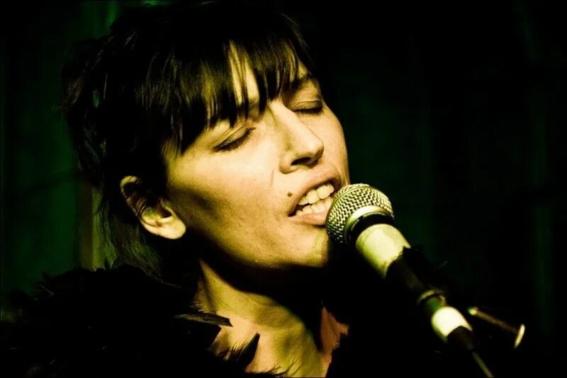 Евгения теджетова. Евгения теджетова земля. Земля земля я юпитер теджетова. Земля земля я юпитер вы не спите еще не спите. Евгения теджетова юпитер.