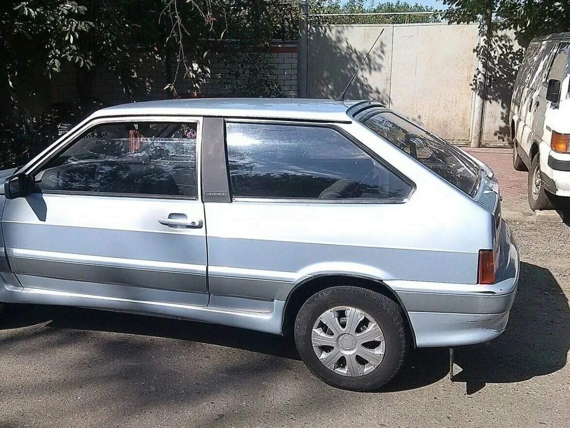 Ваз 2113 2005 год кристалл. Ваз 2113 2005 голубая желтая. Ваз 2113 2005. Ваз 2113 екатеринбург. Lada 2113 samara 2005.