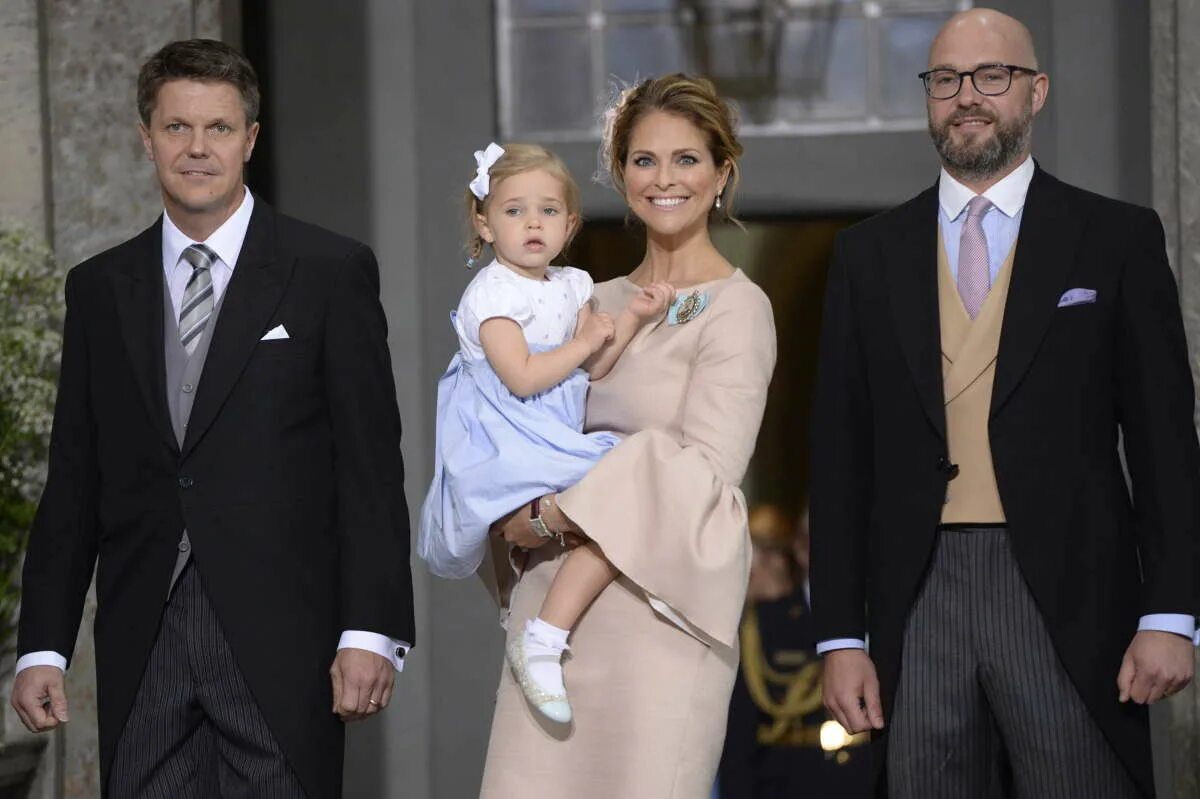 Prince oscar. Принц оскар карл улоф шведский, герцог сконе. крещение принца оскара. принц оскар новорожденный. prince oscar швеция 5 лет оскар.