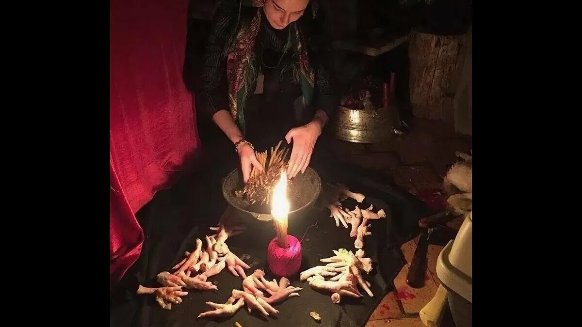 Навести порчу на человека с помощью фото. Навести порчу на человека с помощью фото. Обряды и ритуалы. Обряды и ритуалы. Порча на человека заговор.
