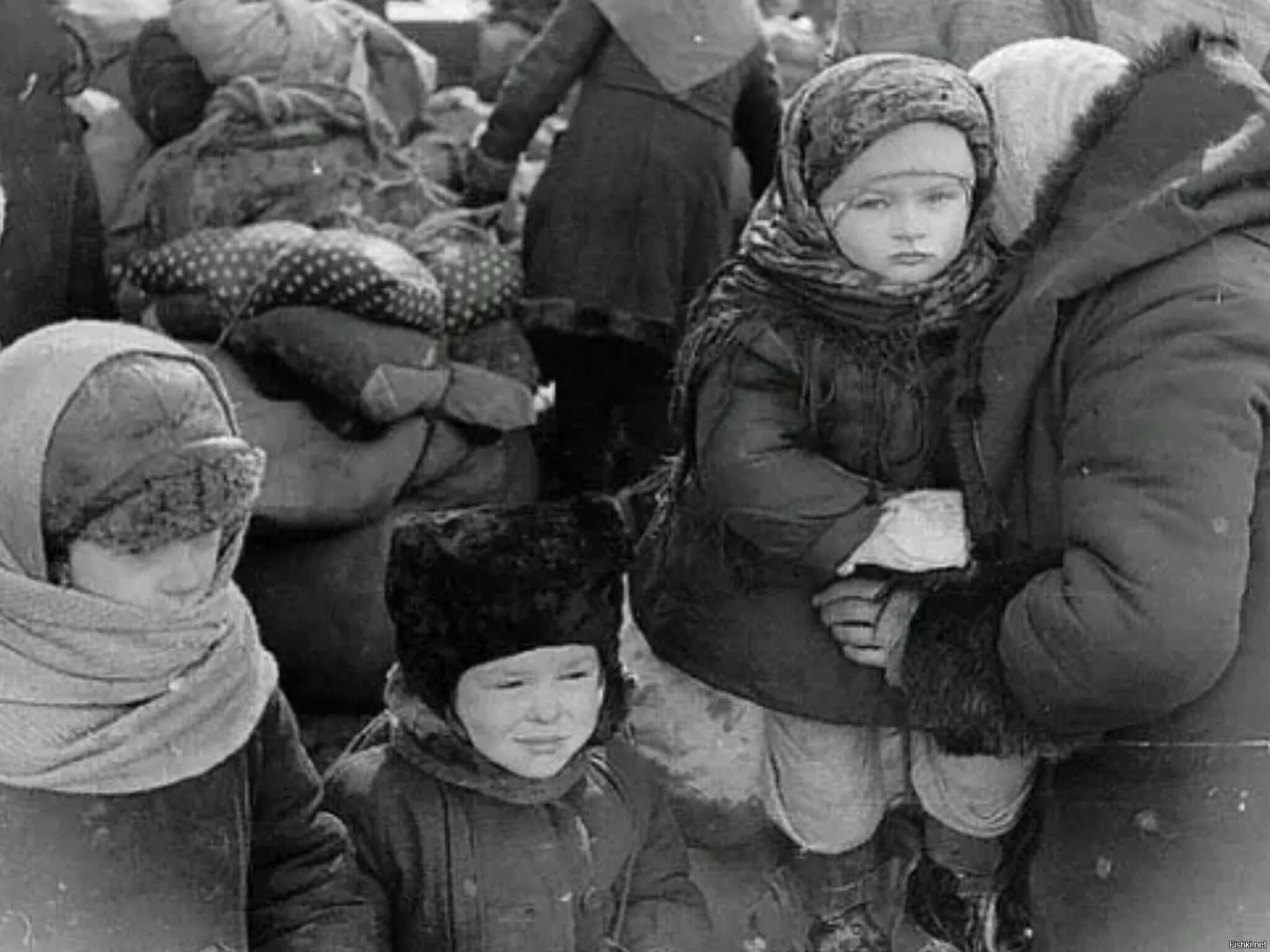 Дети войны в блокадном Ленинграде. Дети блокадного Ленинграда блокада Ленинграда. Дети 1944 года