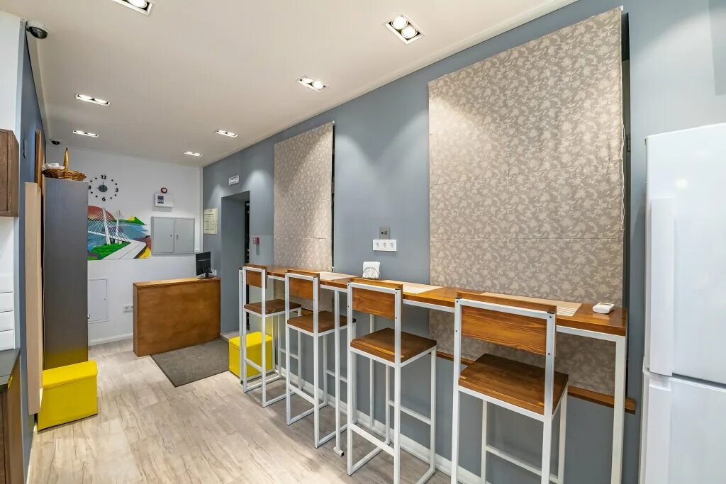 Old fox хостел адлер. Море хостел. Хостел море. Хостел морегор красная поляна. Город и море владивосток хостел.