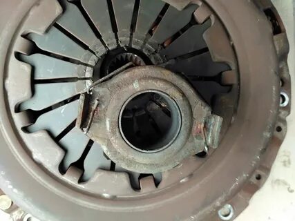 Сцепление тойота авенсис