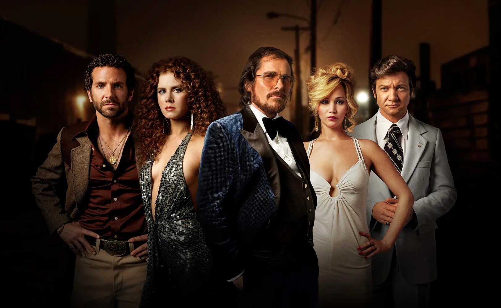 Афера сша. Афера по-американски American Hustle 2013. Брэдли Купер афера по американски.