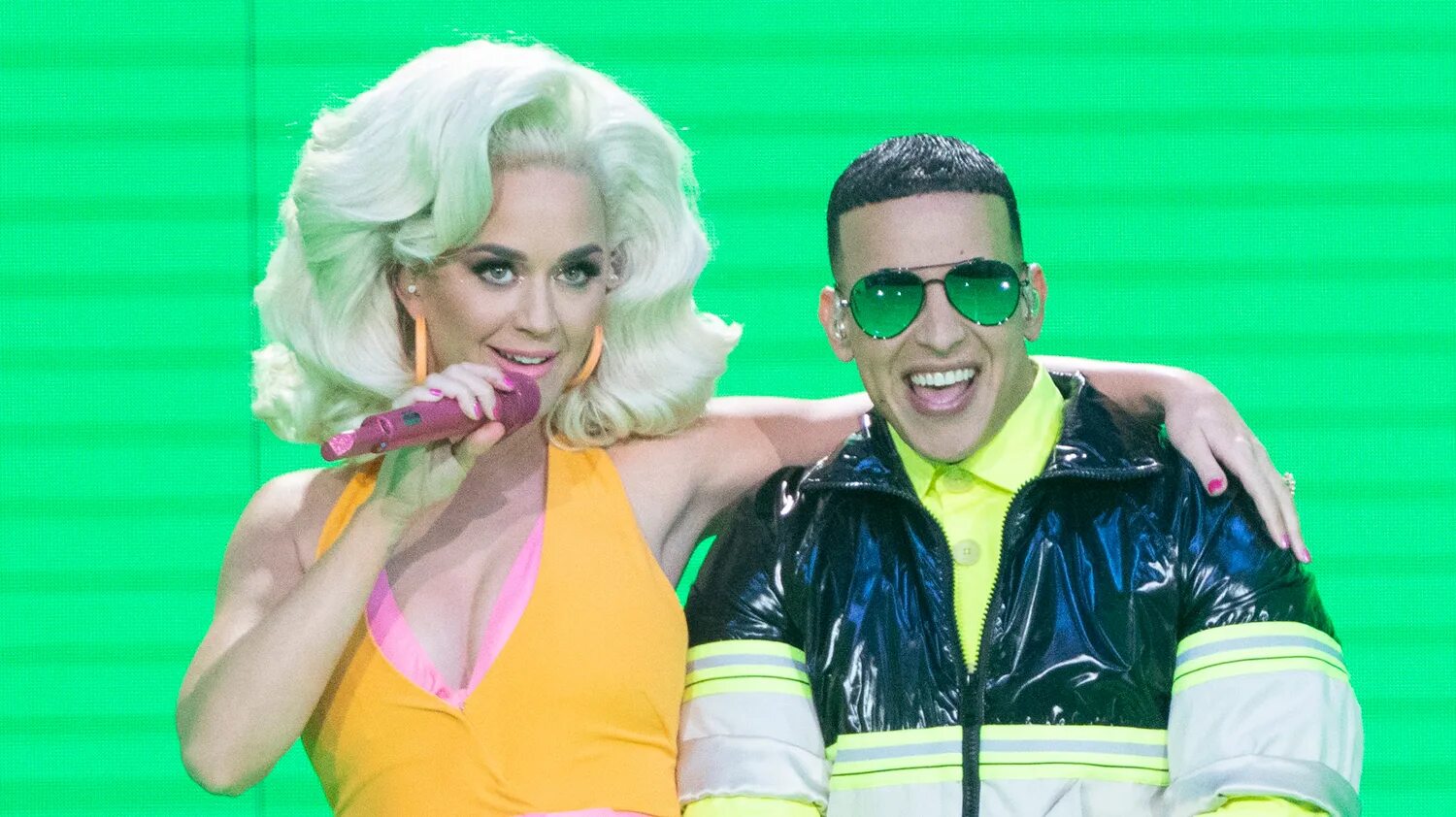 Дэдди янки con calma. Daddy yankee and snow katy perry con calma. Daddy yankee and snow katy perry con calma. Daddy yankee katy. Con calma daddy yankee katy perry feat snow.