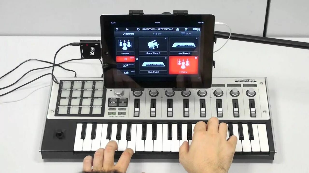 Midi support. Midi клавиатура для IPAD. Подключаем миди клавиатуру к IPAD. Синтезатор который подключается к IPAD. Клавиши с драм машиной.