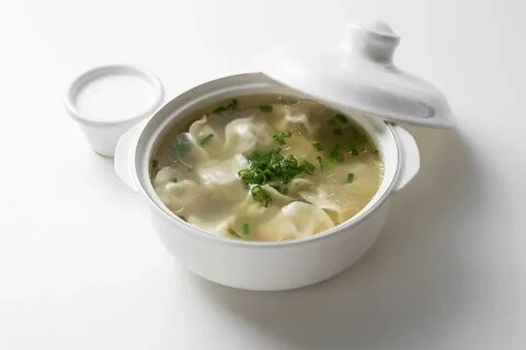Пельмени с бульоном