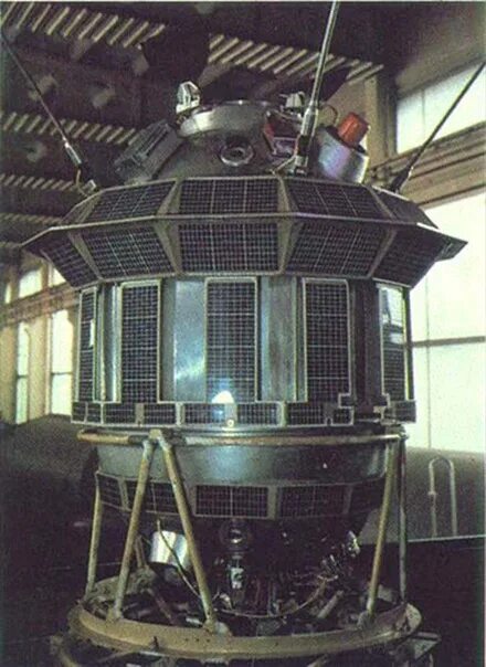 Советская автоматическая станция Луна-3. АМС «Луна-3» в 1959 год. Зонд-3 автоматическая межпланетная станция. Зонд Луна 3.