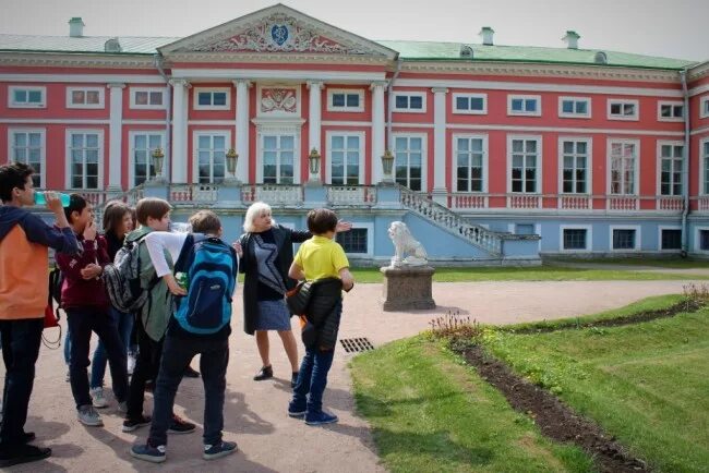 Усадьба шереметьевых в красногорском районе 5 букв. Школа кусково москва. Школа кусково москва. Школа кусково москва. Вешняки усадьба кусково.