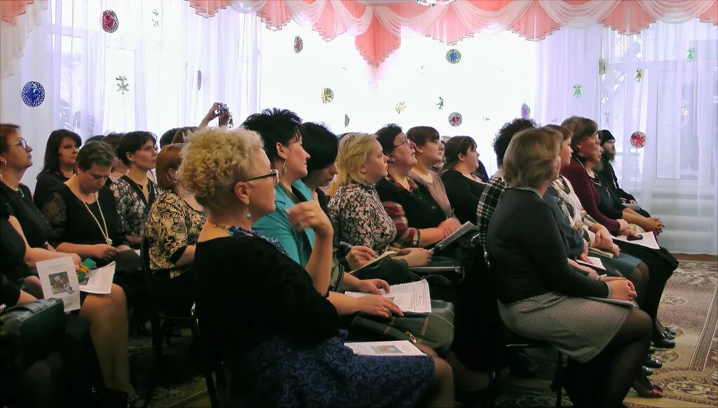 Тогульская средняя общеобразовательная школа сайт. Посещение школы фото. Колпашево первая школа. Отдел образования колпашево. Управление образования колпашево официальный сайт.