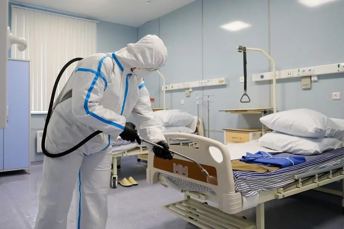 дезинфекция операционного блока. влажная уборка. уборка операционной. уборка операционного блока. уборка в медицинских учреждениях.