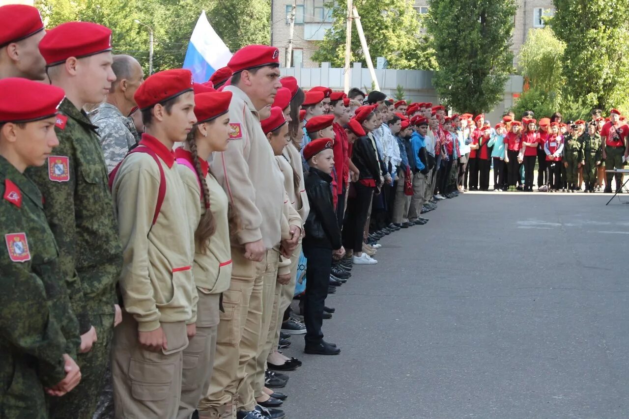 юнармия курская область. юнармия на параде. юнармия курская область официальный сайт. юнармейцы школы 19 чебоксары. юнармия курская область.