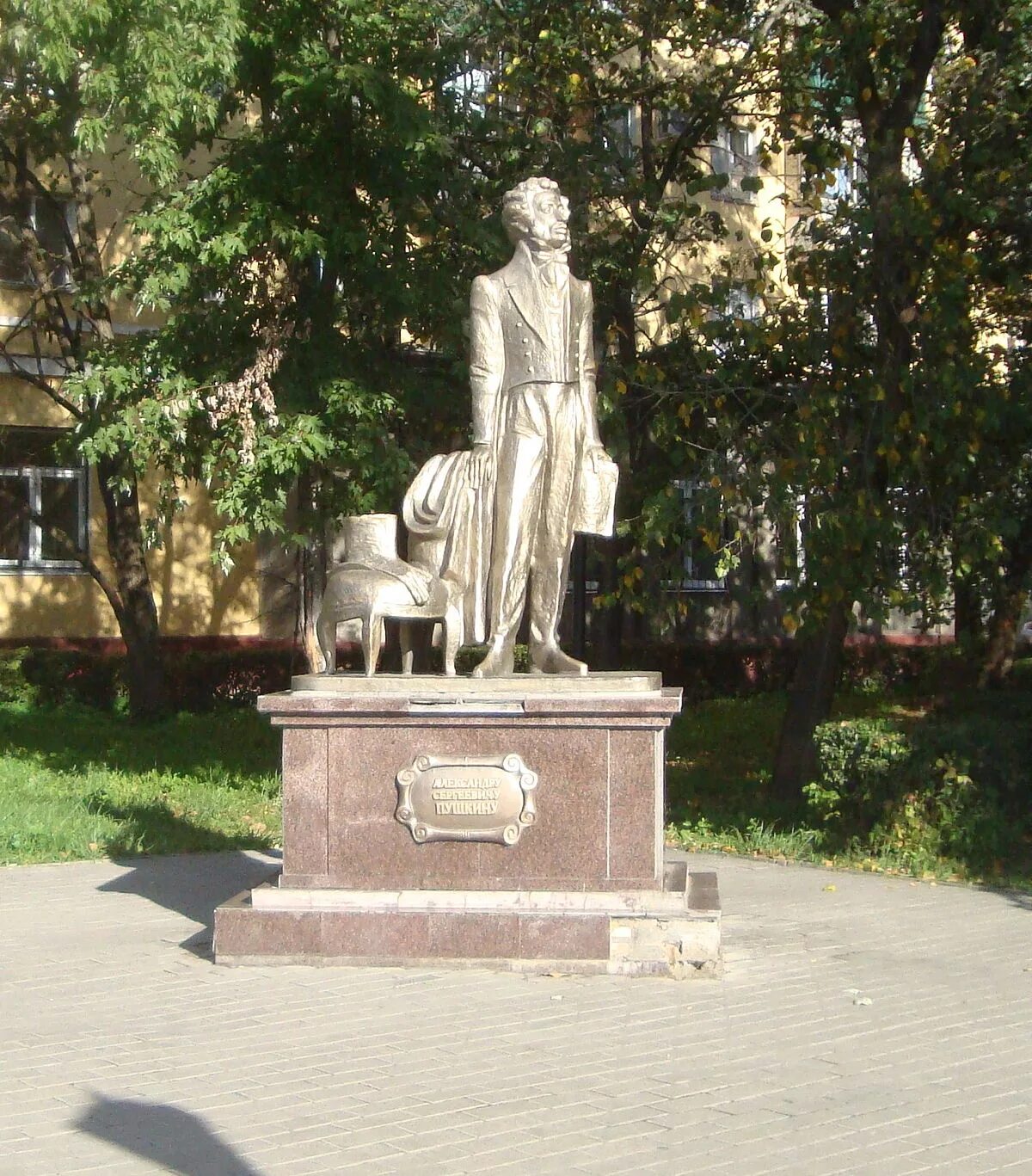 Памятник пушкину в липецке. Пушкин липецкая область. Музей а. Пушкин кореневщино липецкая область. Село кореневщино липецкая область.