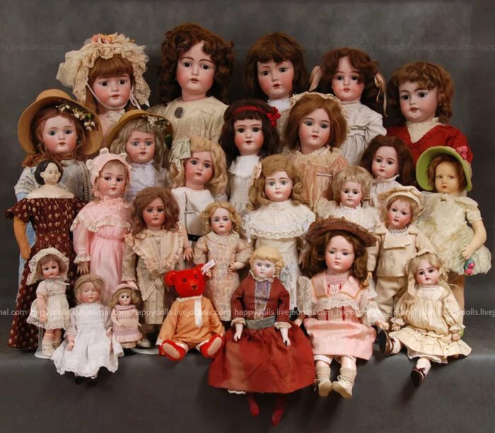 Купить куклу старую. Старые фарфоровые куклы. Антикварные фарфоровые куклы. Коллекция старинных кукол. Коллекция антикварных кукол.