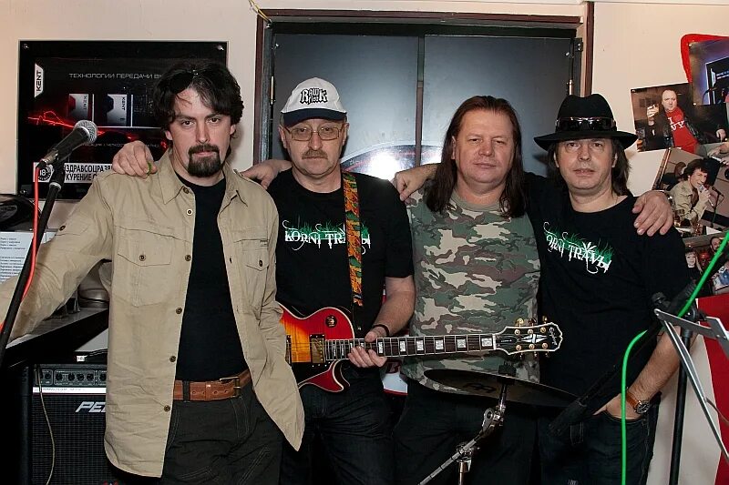 Группа сентябрь 2022 год. Ансамбль сентябрь солист. Группа сентябрь величковский в. Группа сентябрь 2022 год. Группа сентябрь 2022 год.