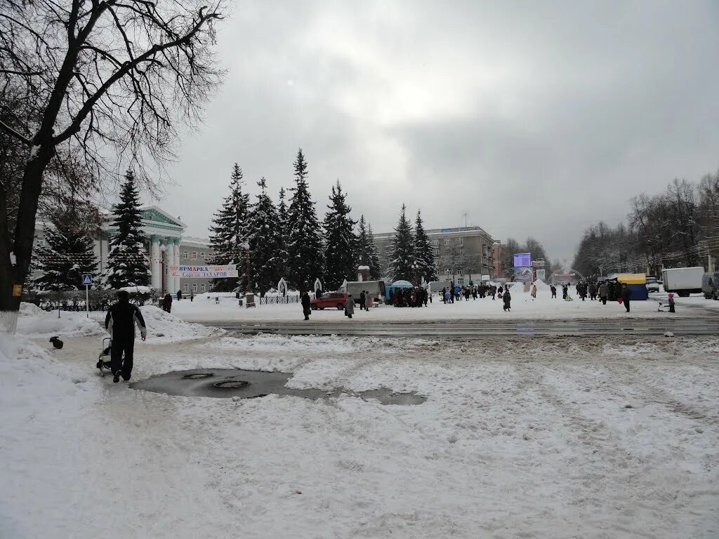 Фонтан в сквере - Фотографии прошлого