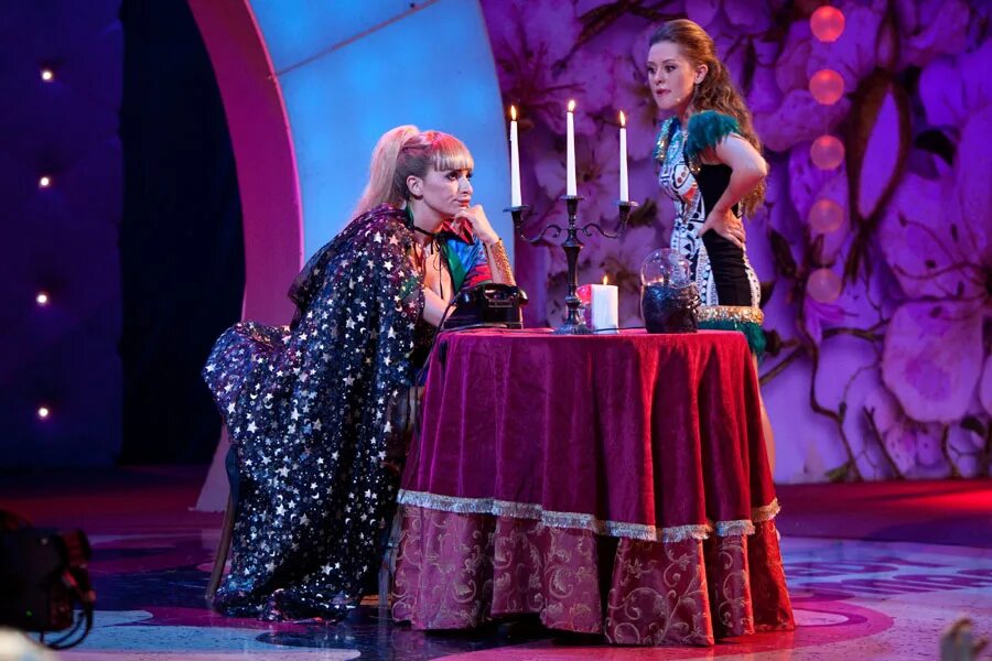 Женя камеди вумен. Камеди вумен муж бросил. Камеди вумен 2021 морозова. Comedy woman вступительный танец. Варнава и верещагин.