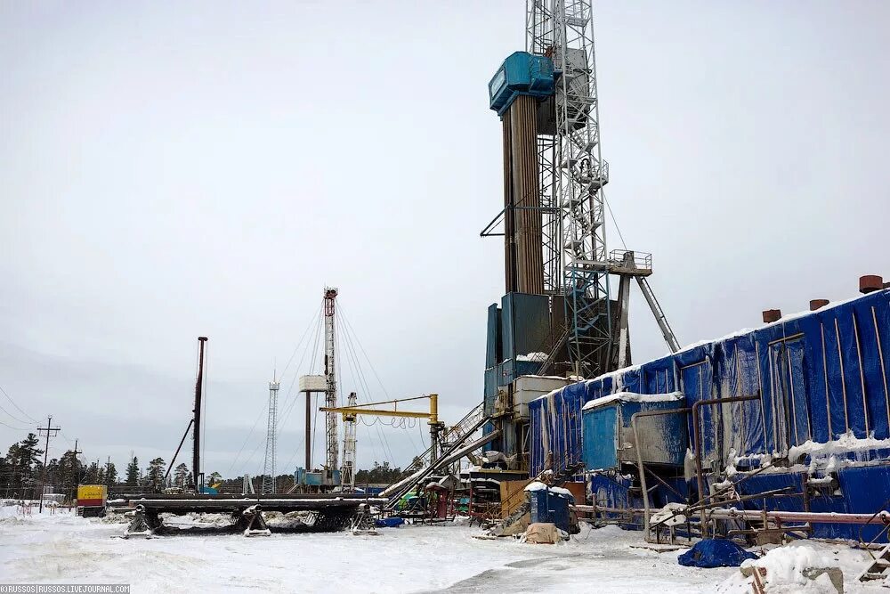 сухое алмазное бурение. квартира буровой. квартира буровой. буровая вышка ванкор. буровая вышка нефтяная роснефть.