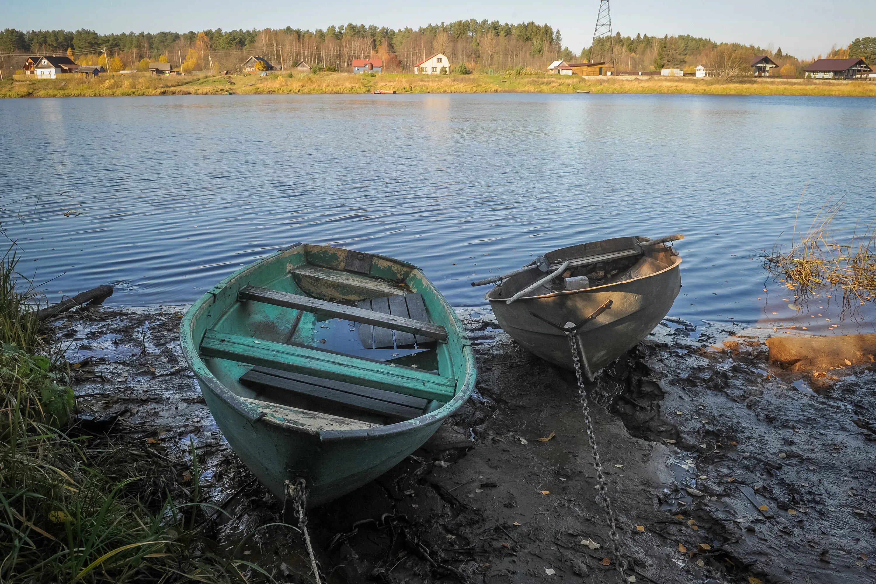 Лодка утонула. Рыбаки перевернулись. Перевернулась лодка на водоеме. Перевернулась лодка на каме 9. Тоня на волге ярославские рыбаки.