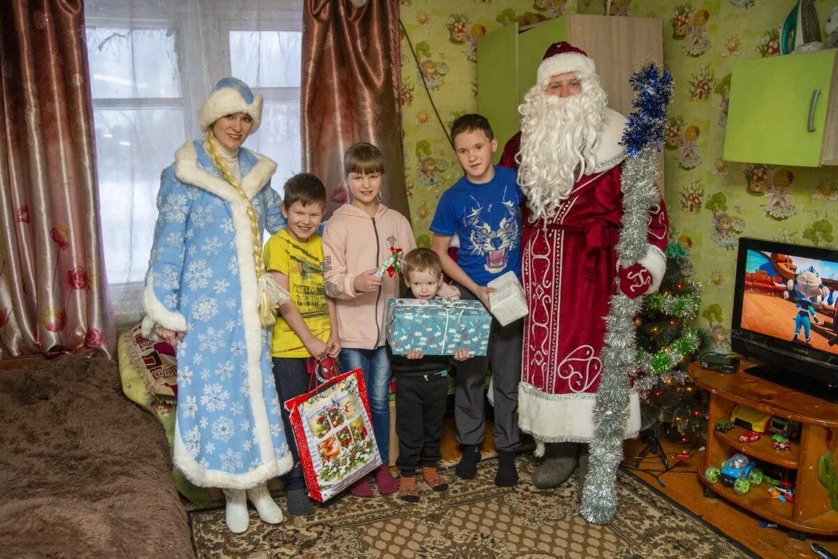 Многодетная семья 23 января 2024. Фотографии состава благотворительного фонда дед Мороз город Пермь.