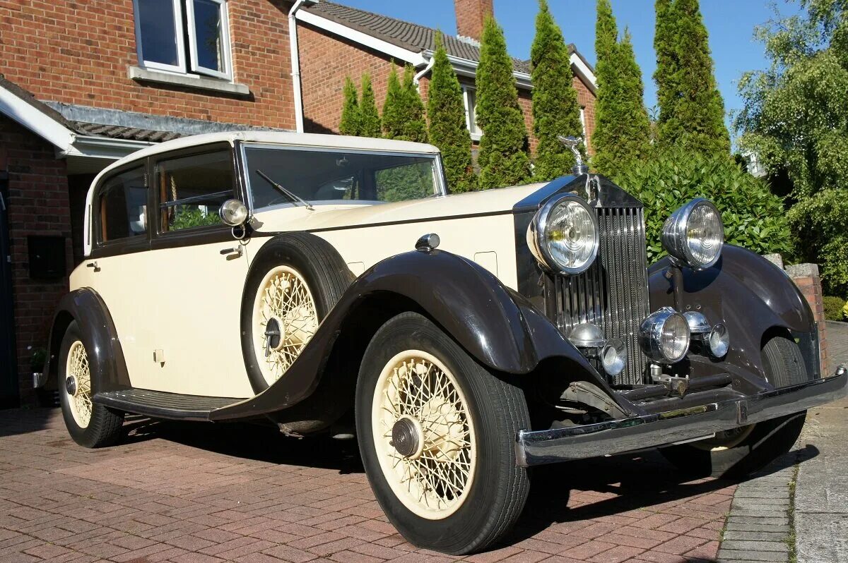 Rolls история. Роллс Ройс 20/25. Rolls Royce 30х. Роллс Ройс 1935г. Роллс Ройс 30-х.