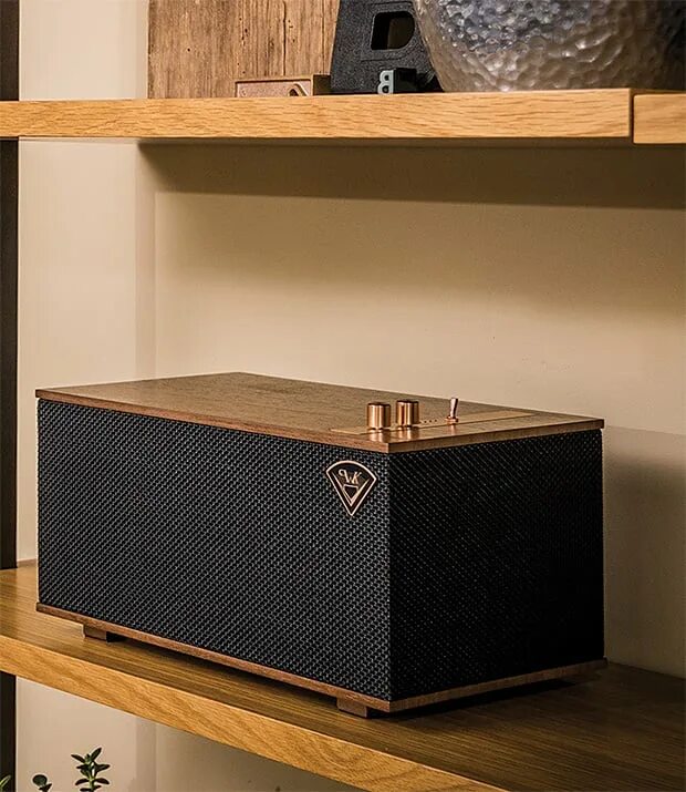 Klipsch the three. Klipsch bluetooth колонка. klipsch колонка three. беспроводная акустика klipsch the three ii matte black.