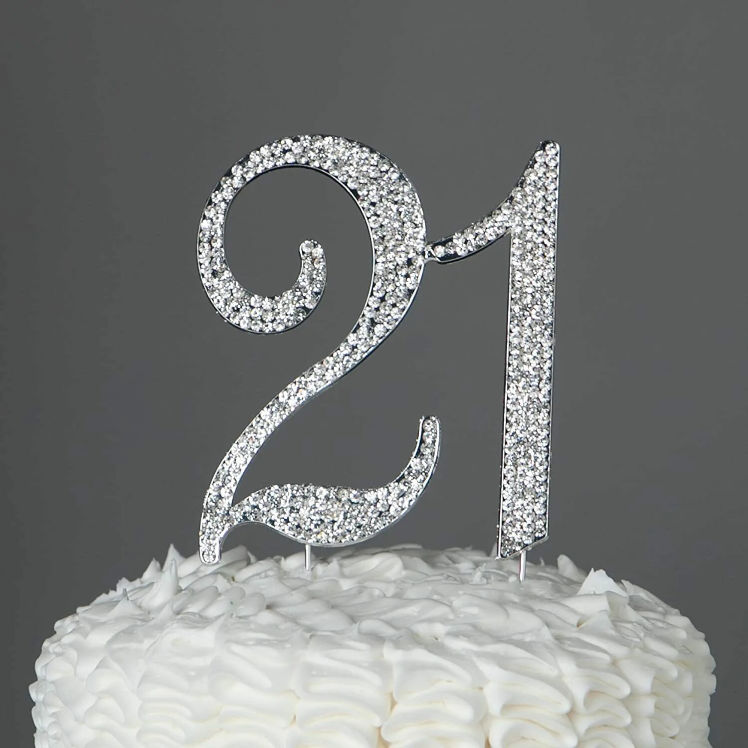 Поздравить с 21 летием. Торт на день рождения 21 год. Красивый торт на 21 год. Торт на 21 год девушке. Тортик на день рождения 21 год.