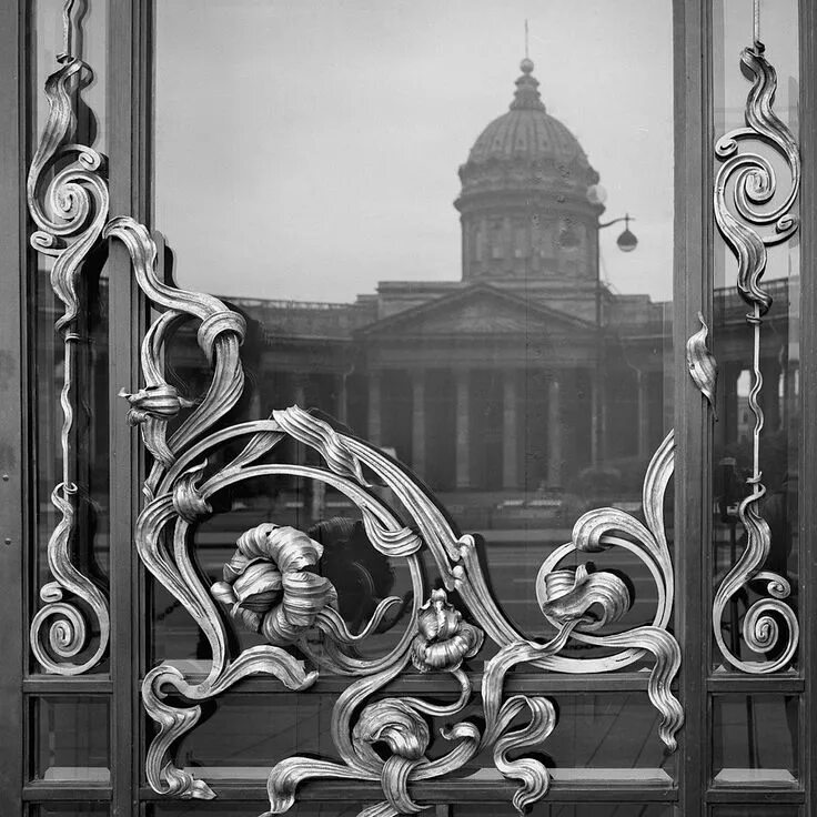 Петербург композиции. Композиции Петербурга в графике. Санкт Петербург Модерн Графика. Решетки Набережных Петербурга Графика ч/б