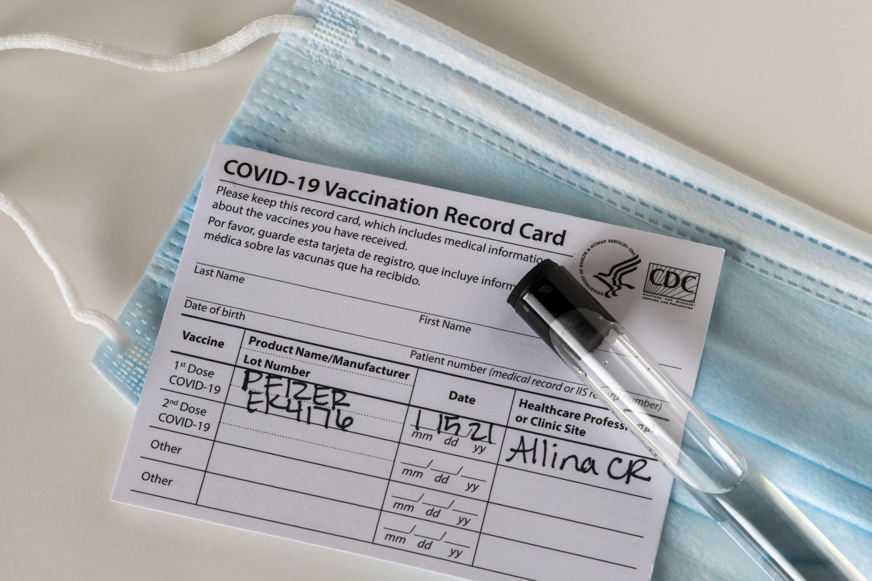 Регистр covid 19 вход. Covid-19 vaccination record Card. Covid 19 vaccination Card. Vaccination record Card. Карточка о вакцинации Covid.