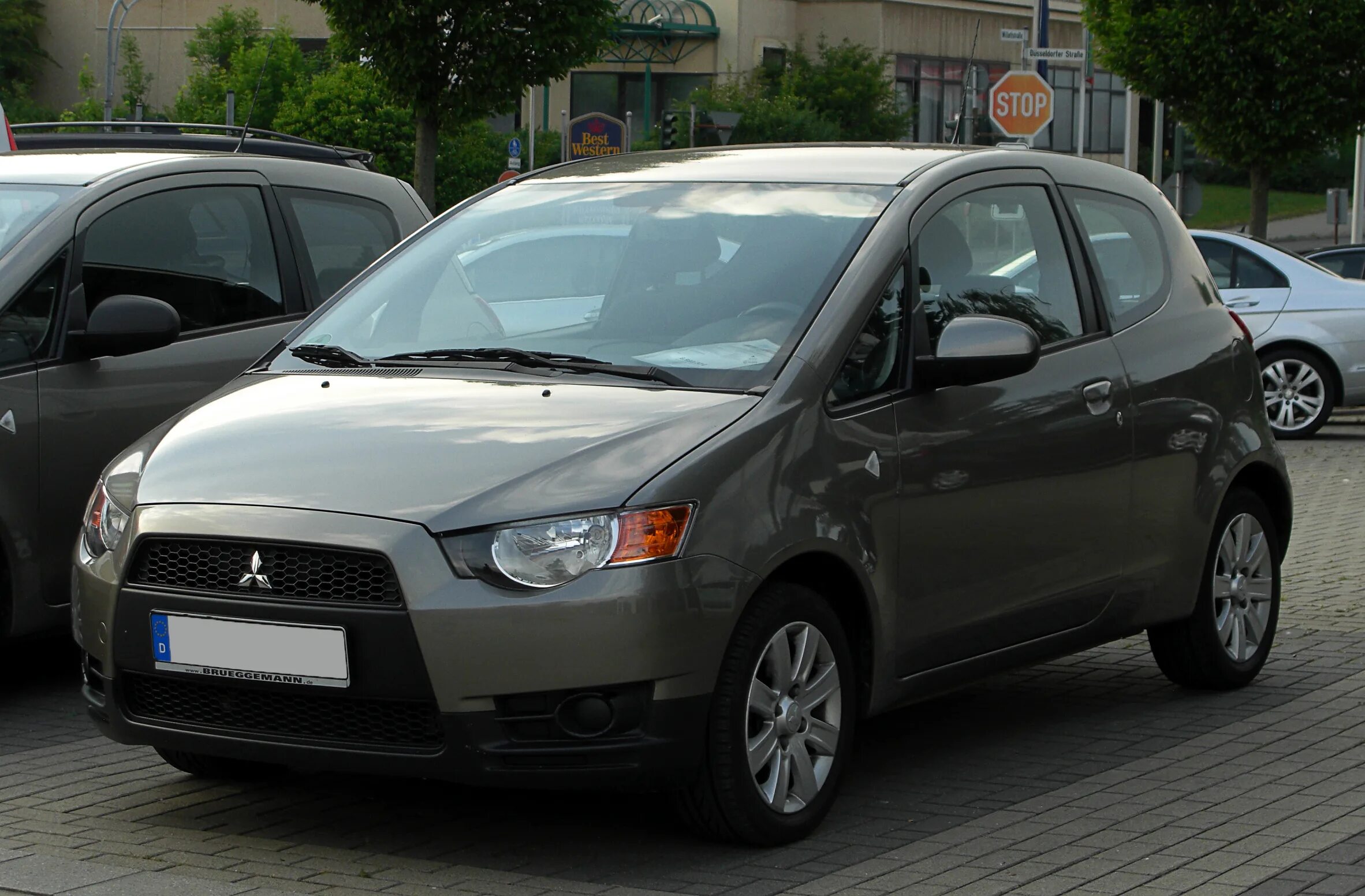 Mitsubishi colt 1. Мицубиси Кольт 2011. Mitsubishi Colt cz3. Mitsubishi Colt 2012. Mitsubishi Colt 1.3.