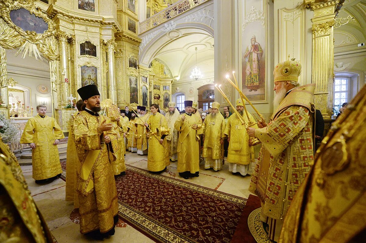 храм климента римского расписание богослужений