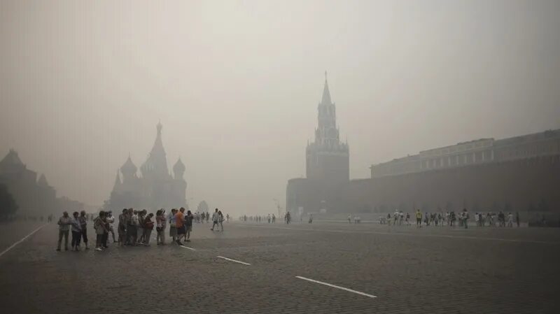 Организация смог год. Смог в Москве 2010. Гарь в Москве 2010. Смок в Москве в 2010. Смог в 2010 году в Москве.