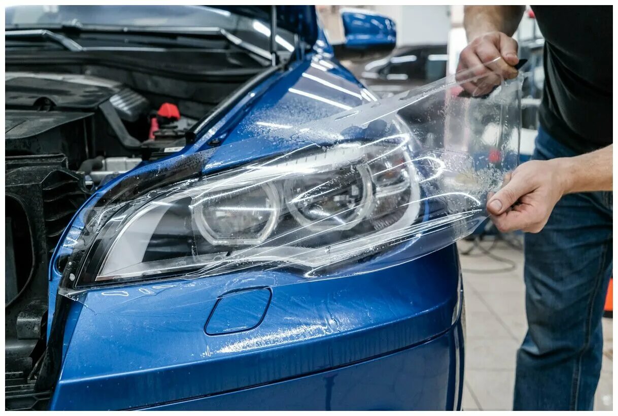 Антигравийная пленка на фары. Бронированная пленка на фары. Антигравийная полиуретановая пленка. Бронировка фар пленкой. Бронировка фар бмв е70.