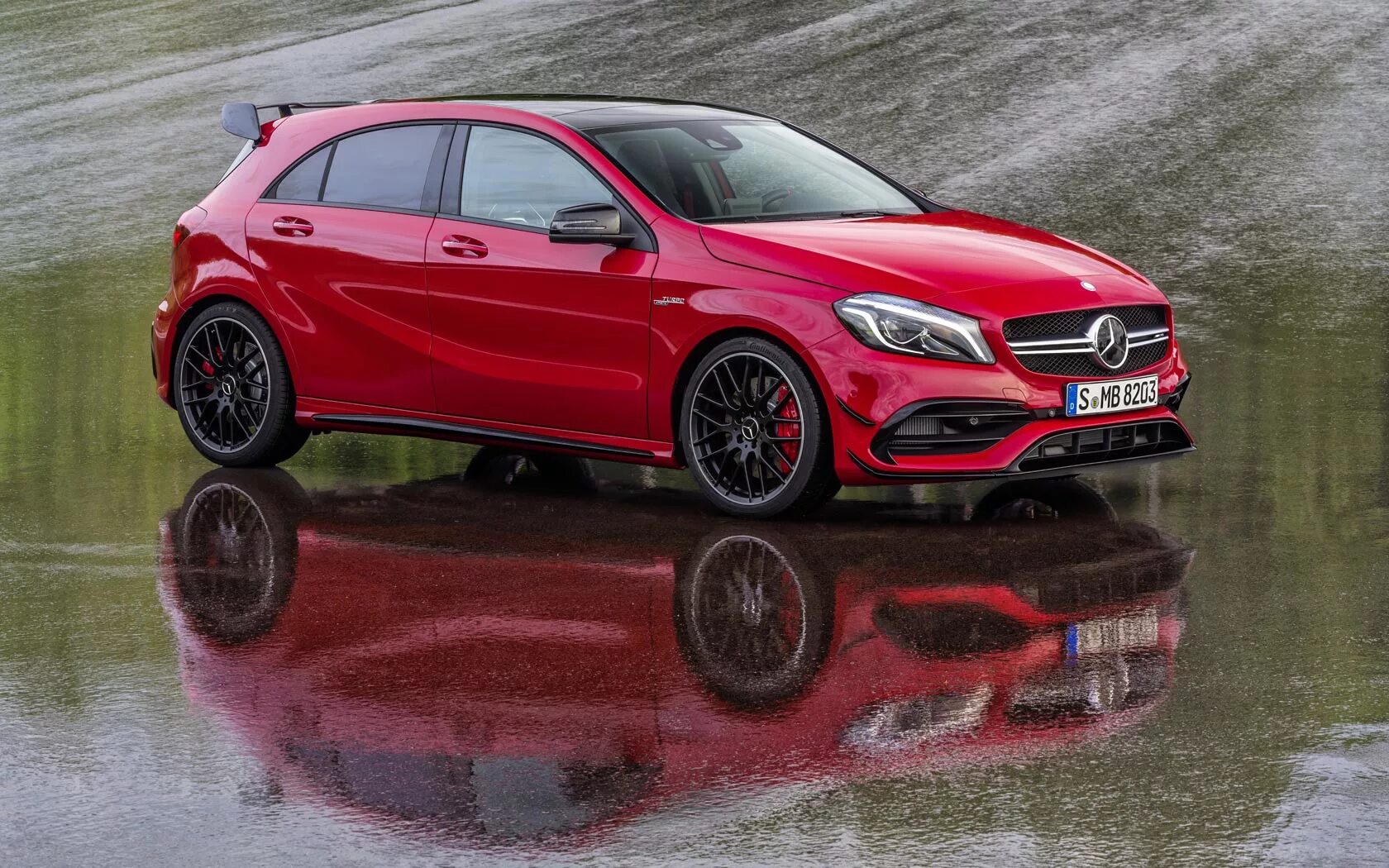 Мерседес а45 АМГ. Mercedes a class AMG a45. Mercedes Benz w176. Mercedes-Benz a-class w176.