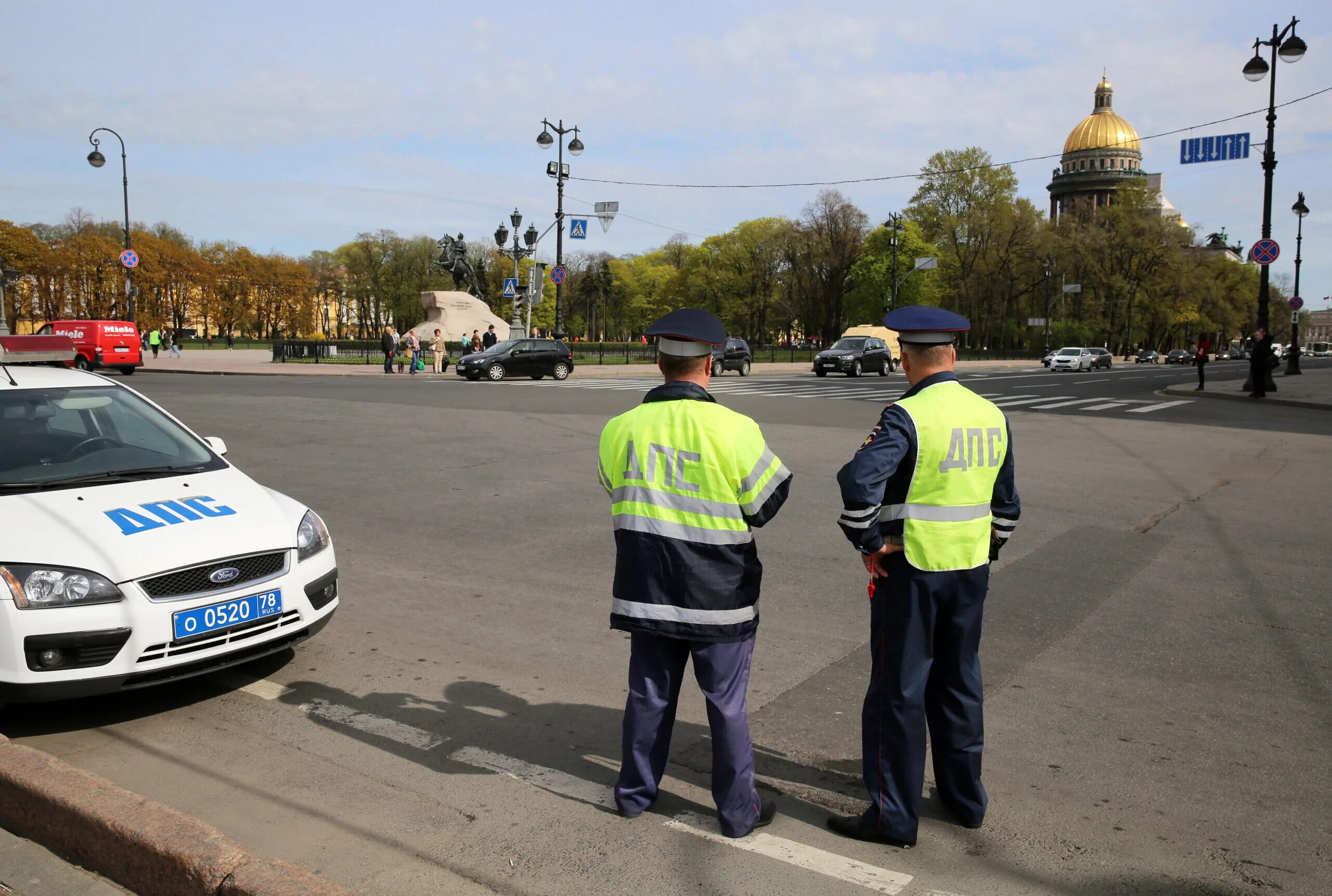 Гибдд приезд. ГИБДД. ДПС Санкт-Петербург. ДПС СПБ. Нарушение ПДД.