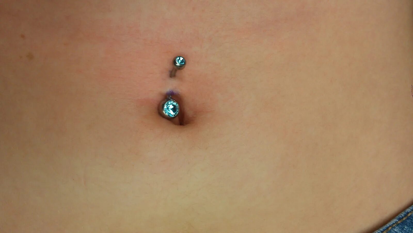 После прокола пупка вылез кусок мяса фото Alyssa Bailey Belly piercing jewelry, Belly button piercing jewelry, Body jewelr