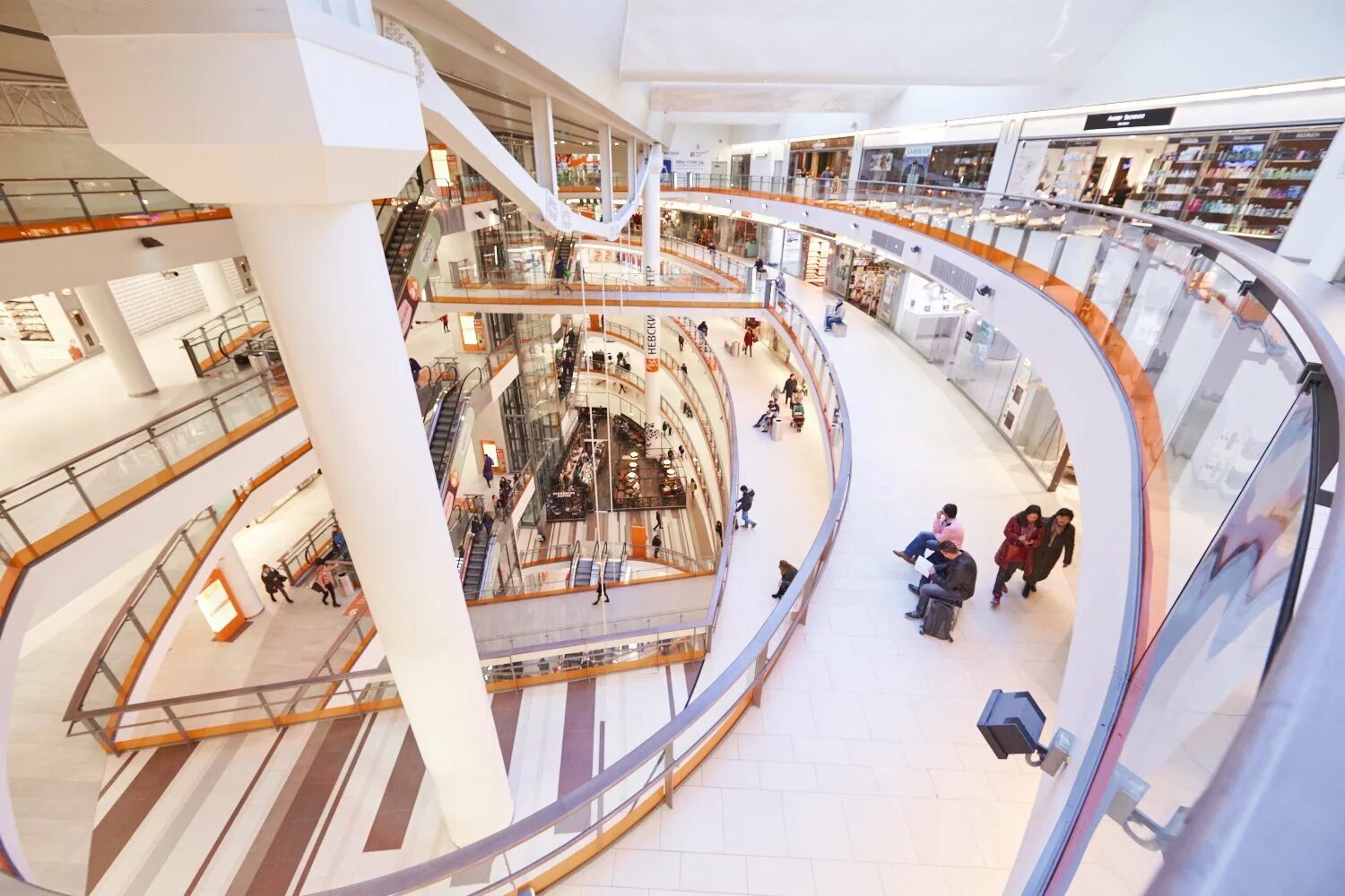 Дворцовая площадь в санкт-петербурге эрмитаж. Площадь островского санкт-петербург сверху. Эрмитаж дворцовая площадь. Центр территория санкт петербург. Михайловская площадь санкт-петербург.